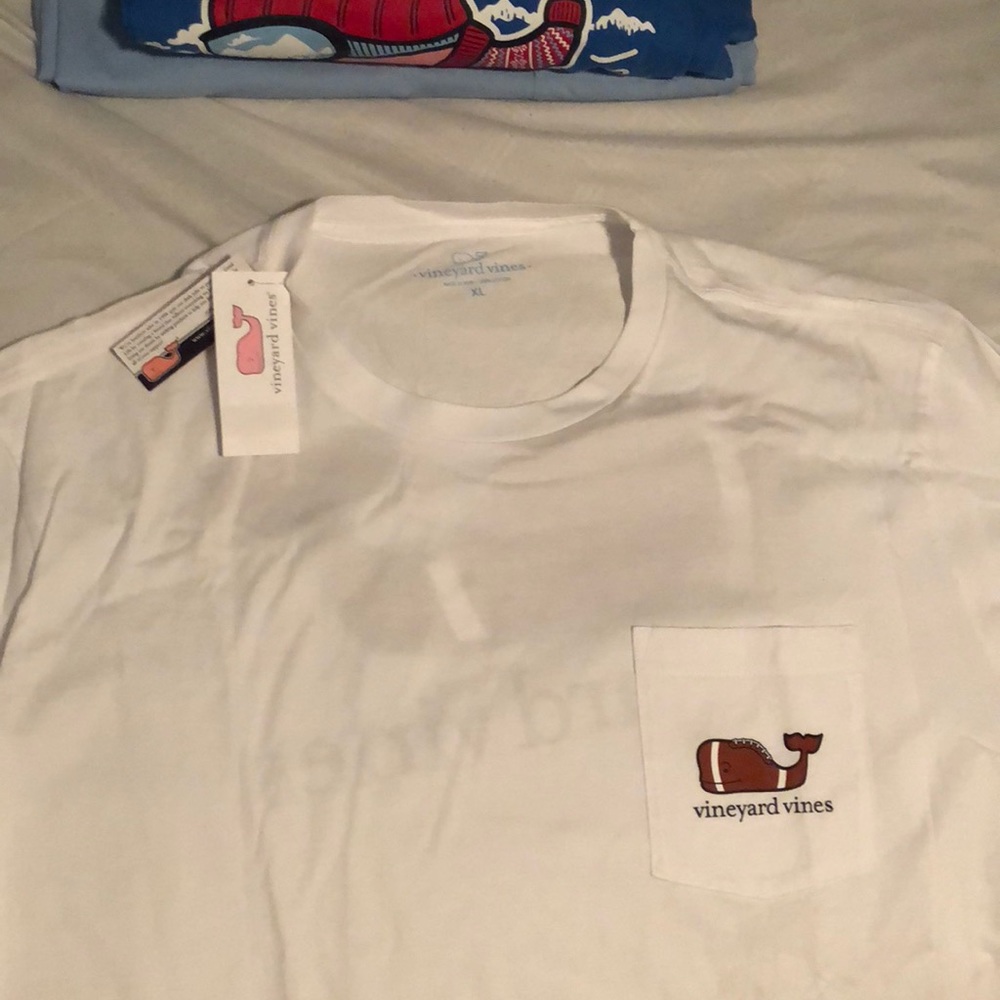 Brand new w tags!! Size Xl vineyard vines!